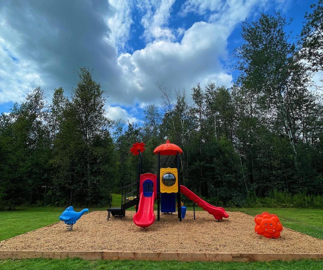 Chalets Du Domaine Yamaska Bromont Ngoại thất bức ảnh